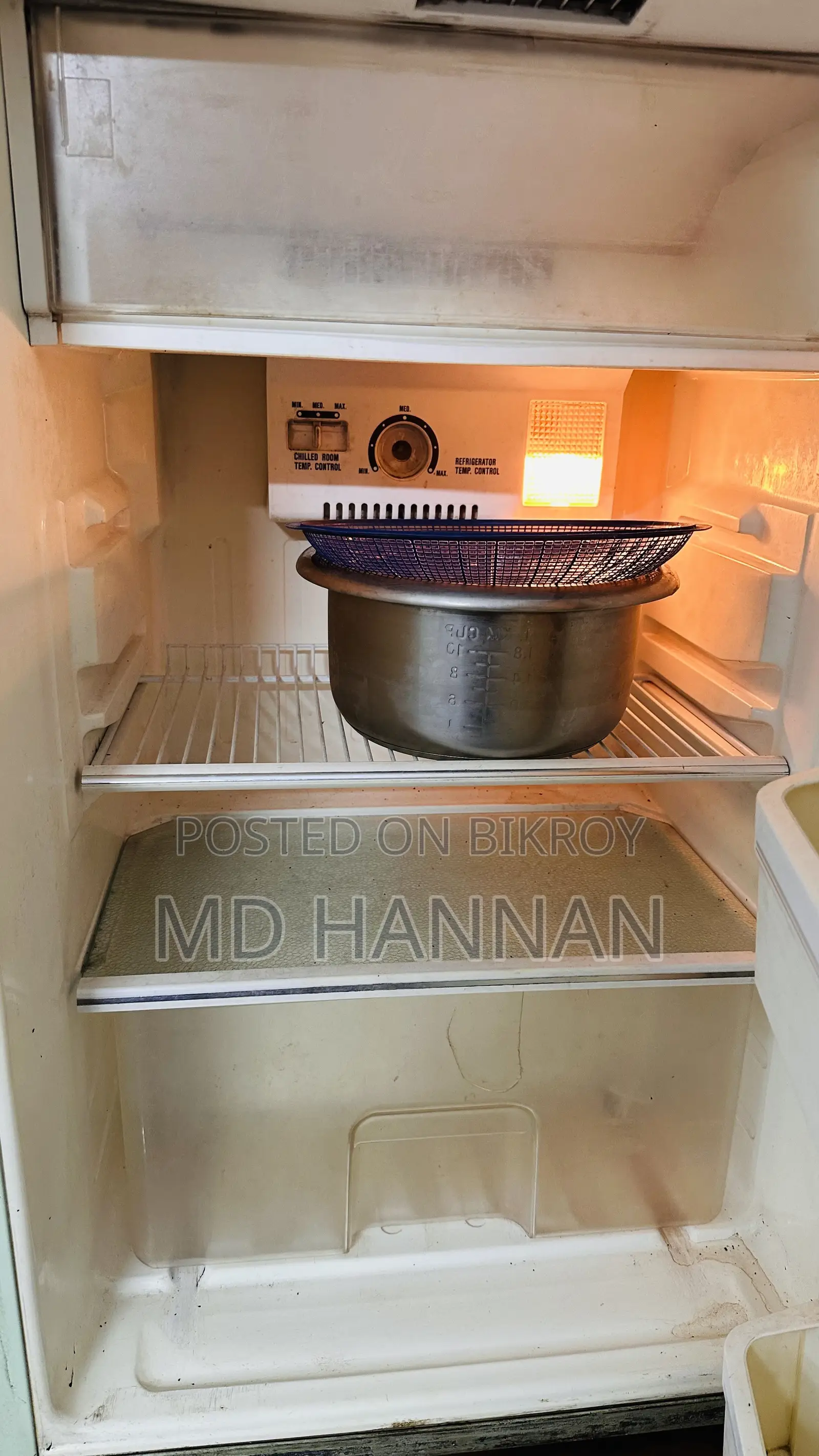 Refrigerator