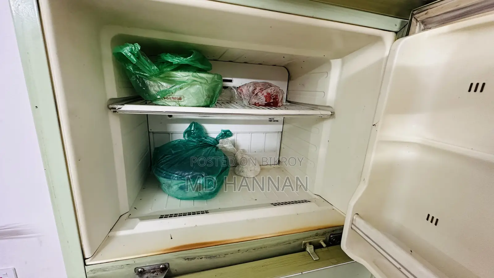 Refrigerator