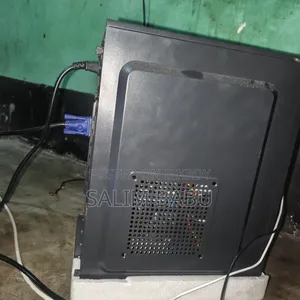 Desktop Computer 8GB SSHD+SSD 128GB