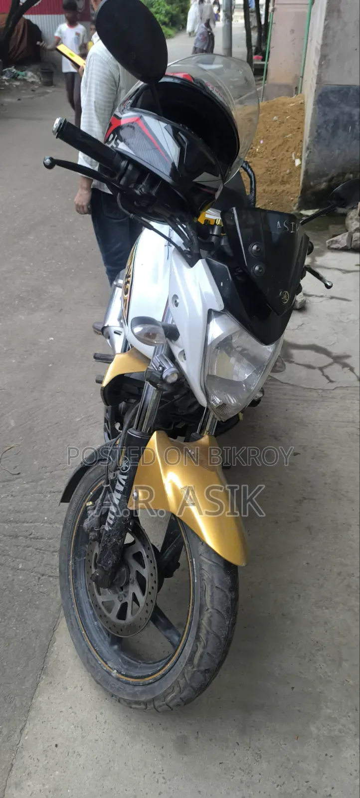 যামাহা এফজেড ২০১৪ সাদা