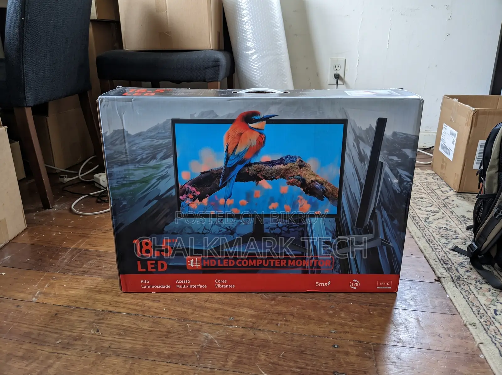 Gigasonic RB-G185S-300C 18.5" HD LED Monitor