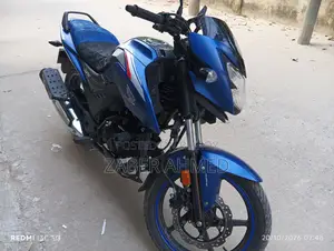 হোন্ডা ২০২৪ নীল