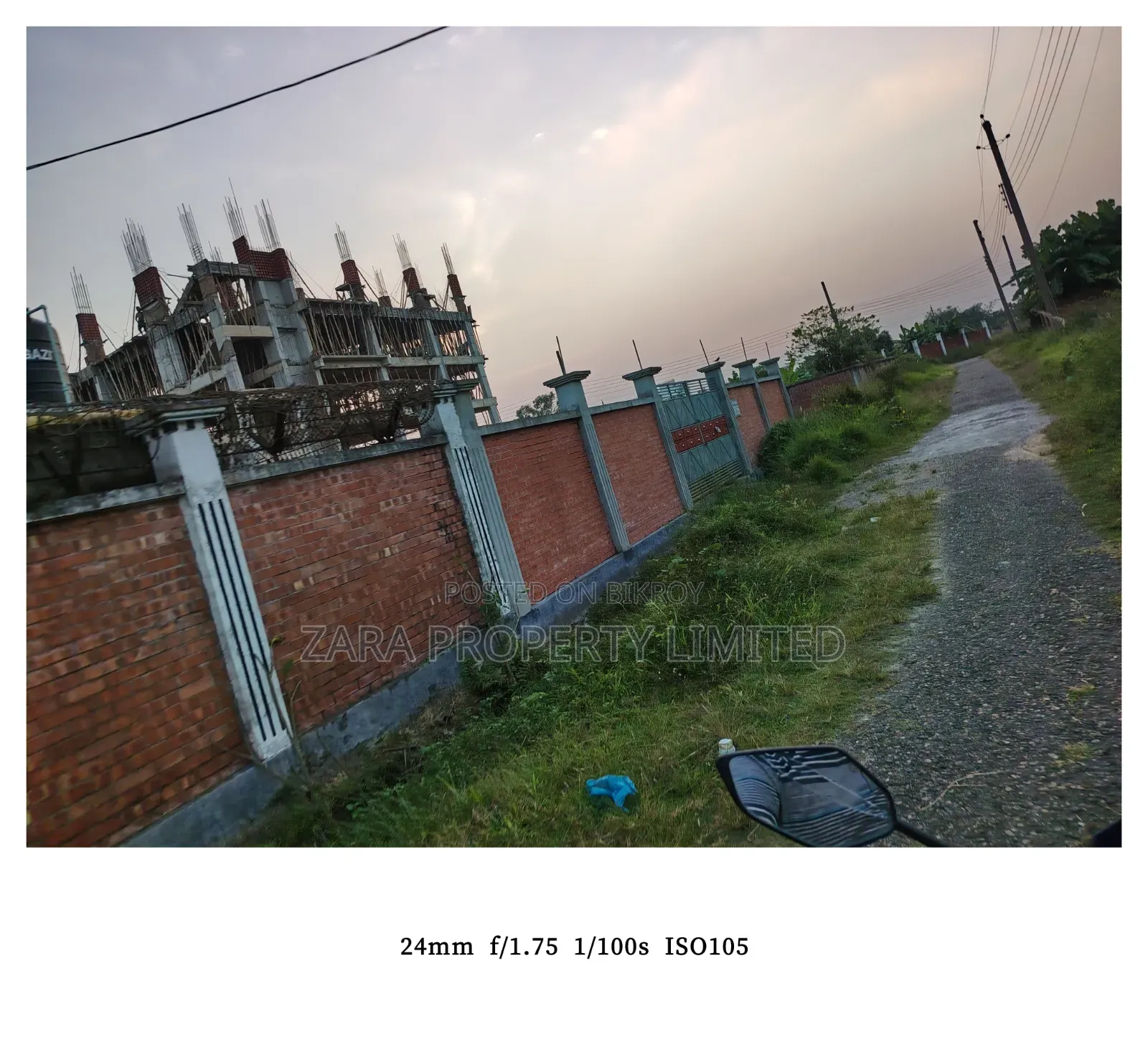 Corner 3 Katha in Sector 15