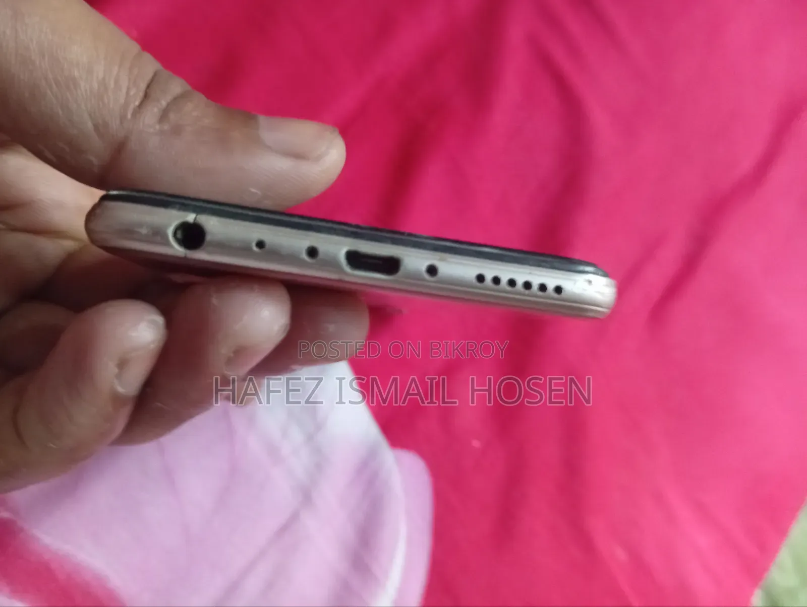 Vivo Y17 64 GB Gold