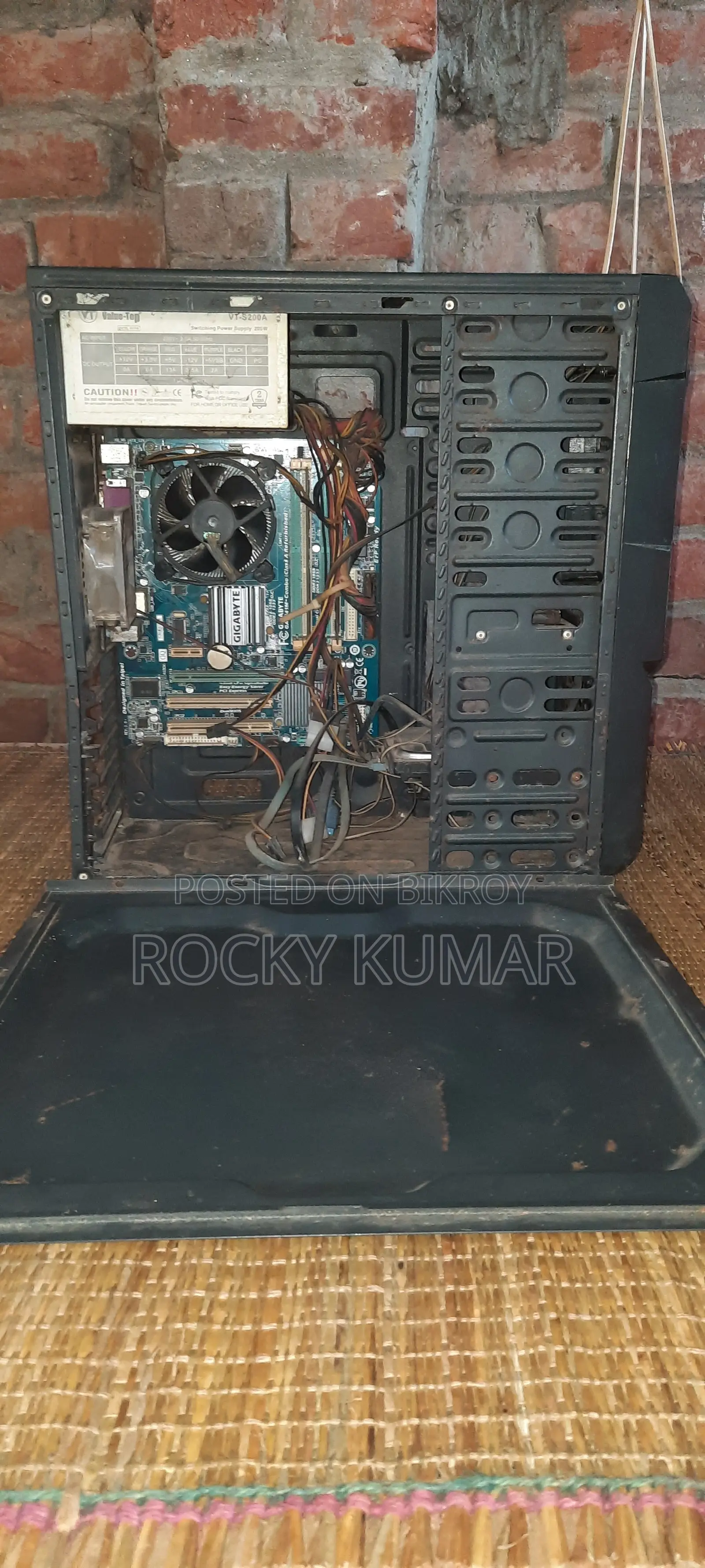 Desktop Computer Gigabyte 1TB HDD 1TB