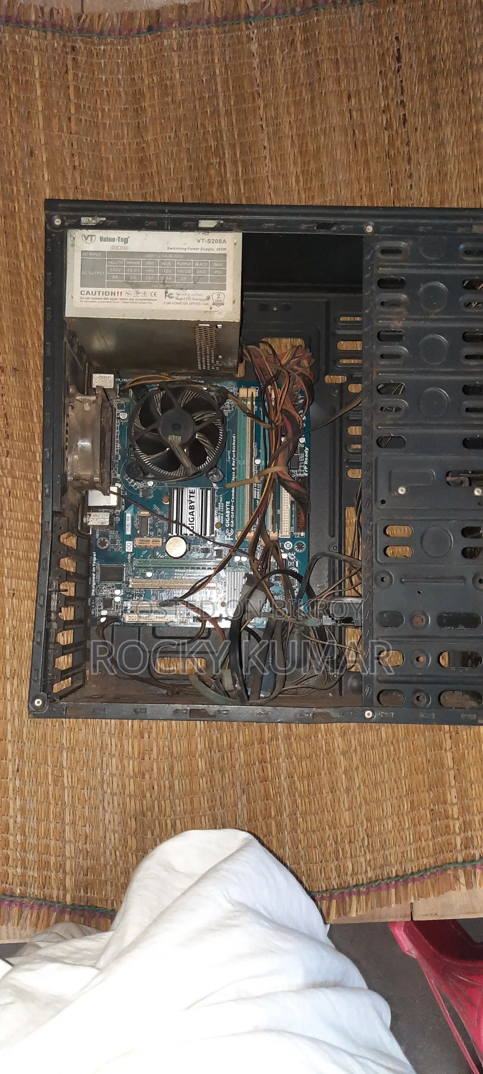 Desktop Computer Gigabyte 1TB HDD 1TB