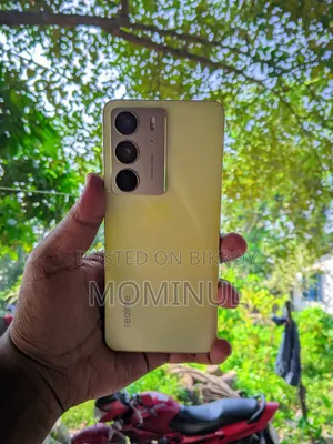 Realme C75 128 GB Yellow