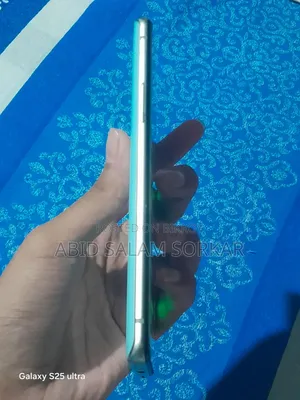 ওয়ানপ্লাস ৯আর ২৫৬ জিবি