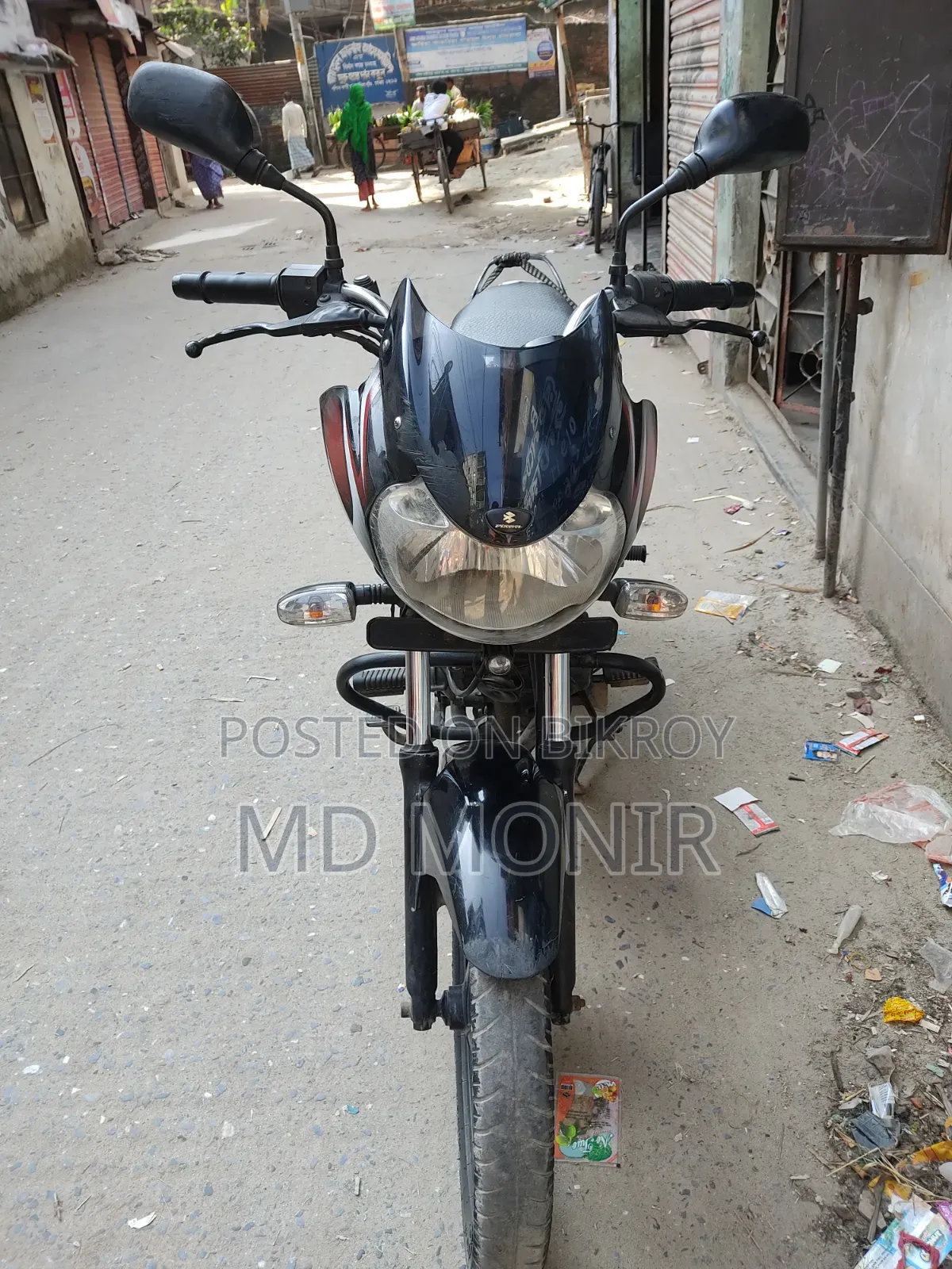 বাজাজ ডিসকভার ১০০ ২০১৮ কালো