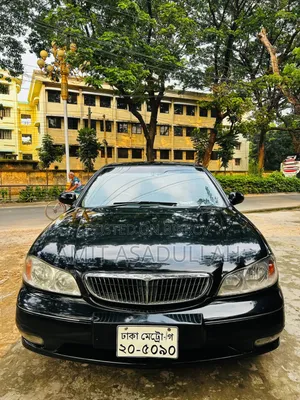 নিসান সেফিরো ২০০১ কালো