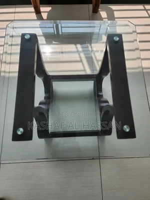 দুটি বেডসাইড টেবিল
