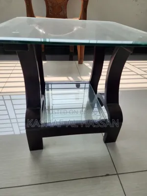 দুটি বেডসাইড টেবিল
