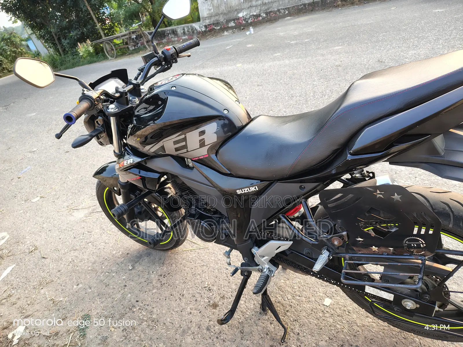 সুজুকি জিক্সার ২০২৫ ব্ল্যাক