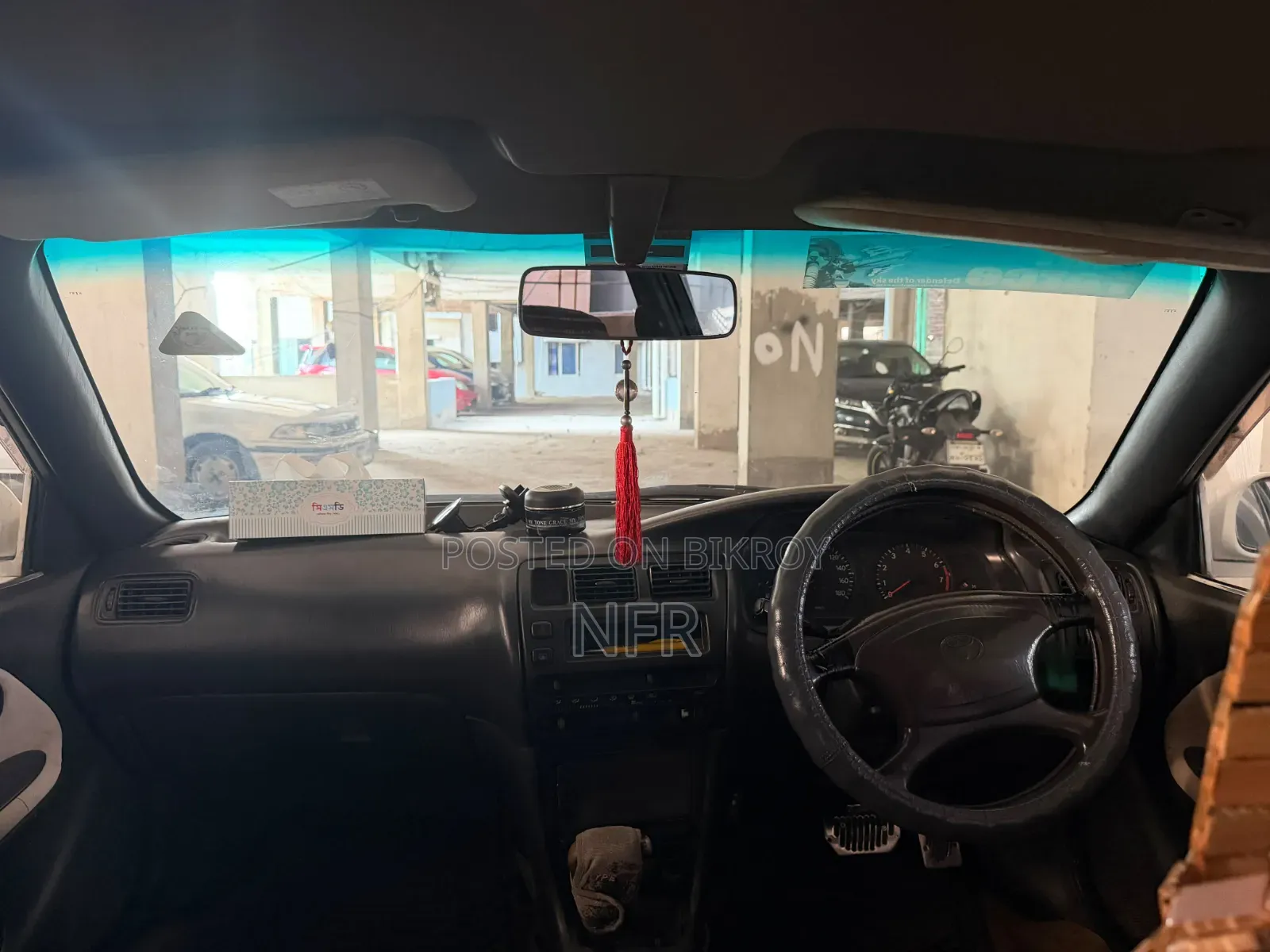 Toyota Corolla Sedan 1992 White