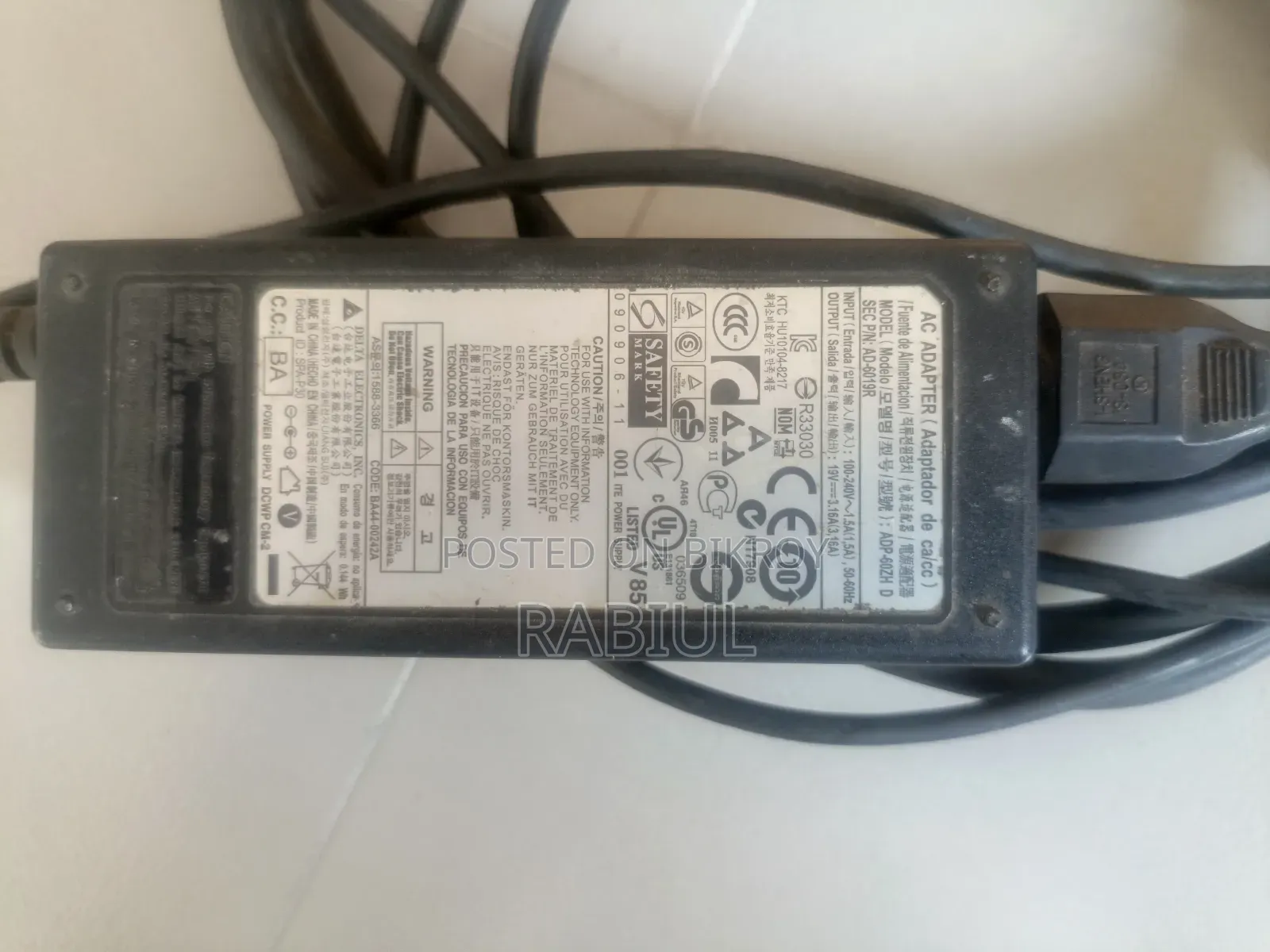 Samsung Laptop Charger 19V 3.16A – Original Delta Adapter