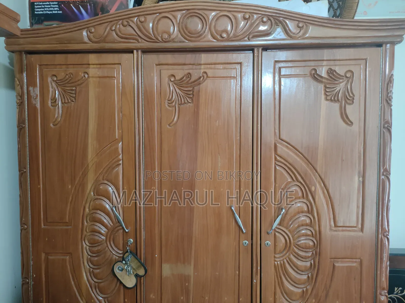 Mahogany Wooden 3-Door Almirah (2 Pieces / Detachable Design Almirah)