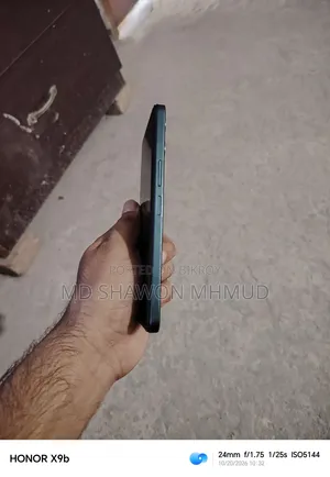 Vivo Y04 128 GB Blue