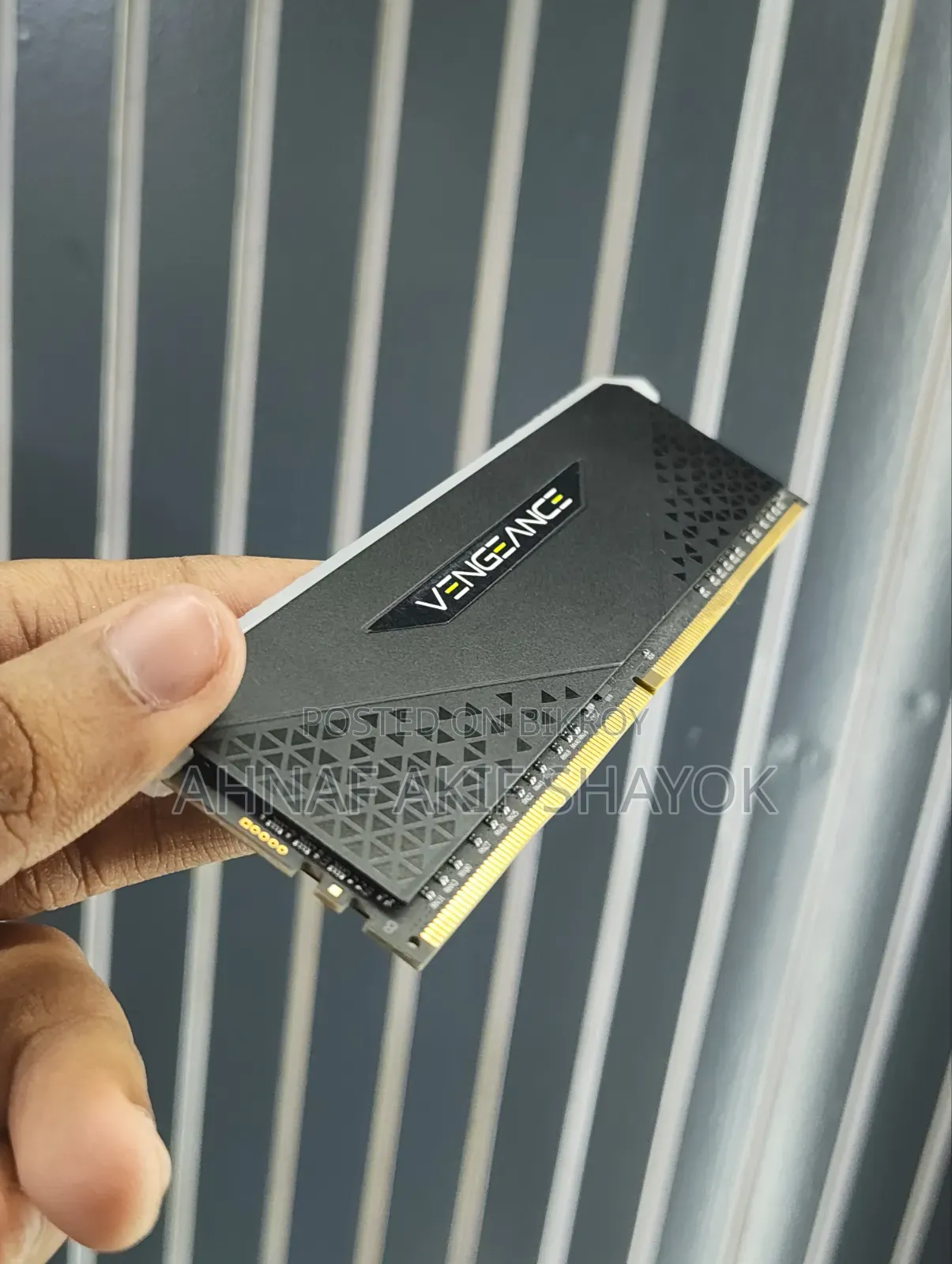 Corsair Vengeance RGB 8GB DDR4 3200MHz RAM