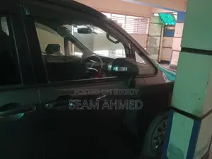 Toyota Noah 2012 Gray