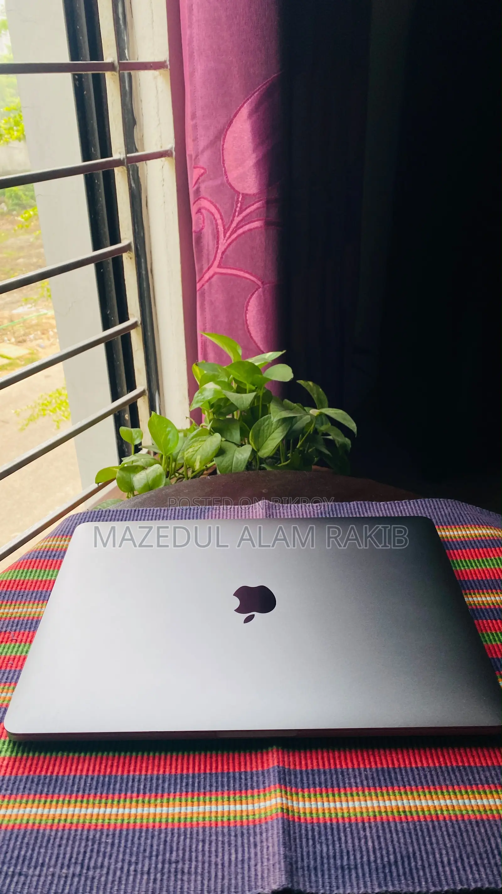 Laptop Apple MacBook Pro 2017 16GB Intel Core i7 SSD 512GB