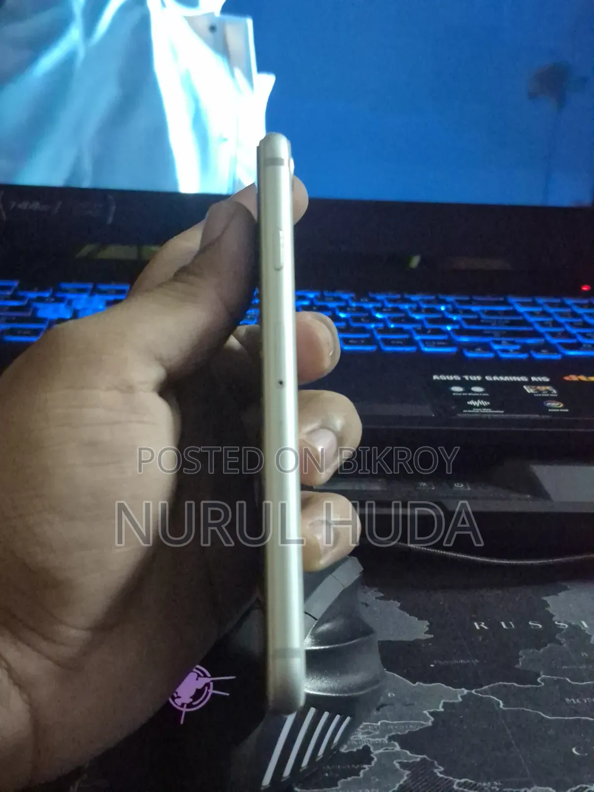 অ্যাপল আইফোন ৮ ৬৪ জিবি হোয়াইট