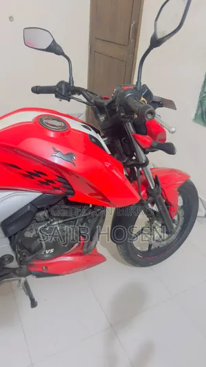 TVS Apache 160 4V 2019 Red