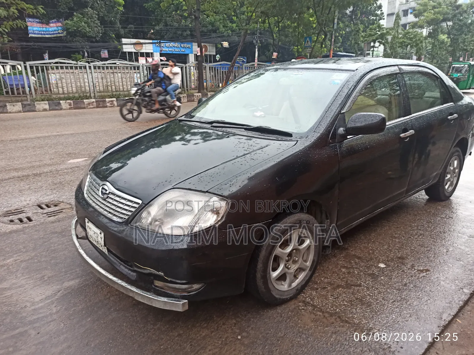 টয়োটা করোল্লা সেডান ২০০১ কালো