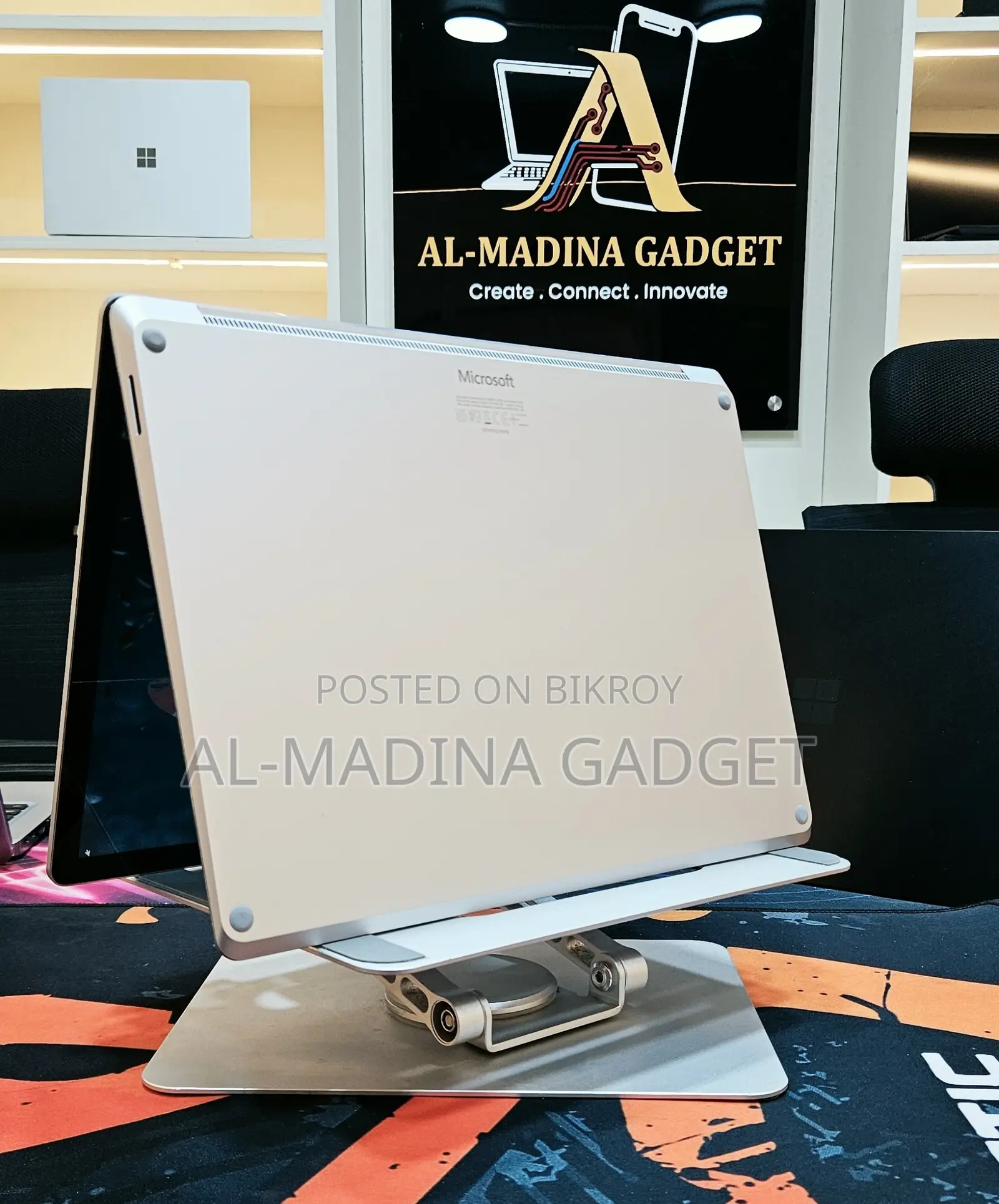 ল্যাপটপ মাইক্রোসফট সারফেস ল্যাপটপ ৫ ১৬জিবি ইন্টেল কোর আই৭ এসএসডি ৫১২জিবি