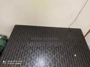 ফুল ফ্রেশ পারটেক্স টেবিল এবং চেয়ার