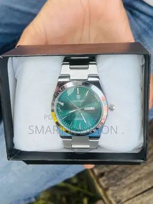 💚 Elegant Green Dial Watch – Classy & Trendy
