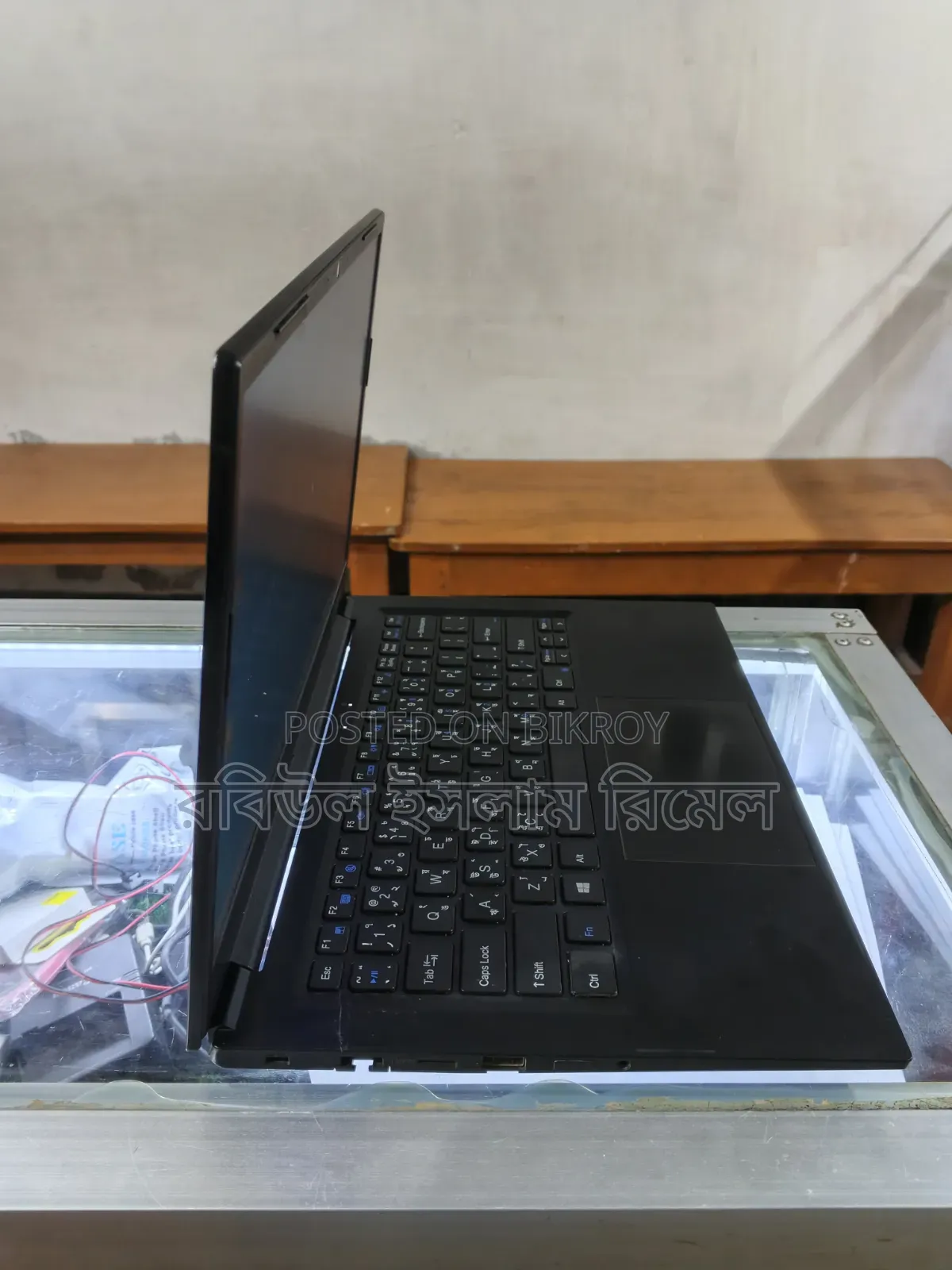 Laptop 8GB Intel Core i3 SSHD+SSD 500GB