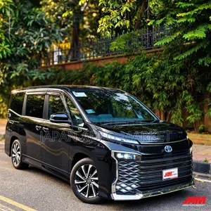 টয়োটা ভক্সি ২০২৩ কালো