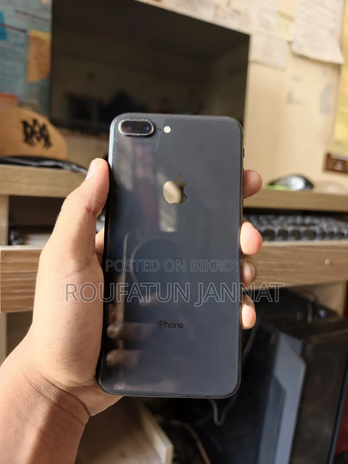 Apple iPhone 8 Plus 64 GB Black