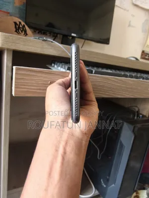Apple iPhone 8 Plus 64 GB Black