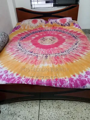 বিছানা এবং ড্রেসিং টেবিল বিক্রয়ের জন্য