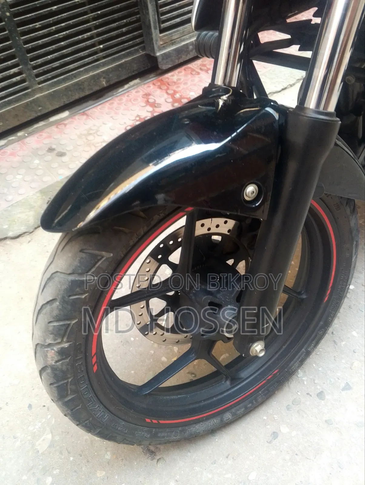 সুজুকি জিক্সার ২০২৩ কমলা