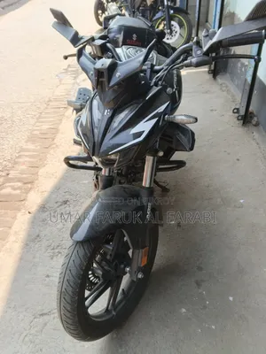 হিরো এক্সট্রিম ১২৫আর ২০২৬ ব্ল্যাক