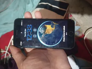 অ্যাপল আইফোন এসই (২০২০) ৬৪ জিবি কালো