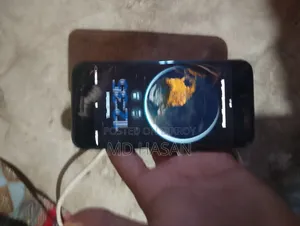 অ্যাপল আইফোন এসই (২০২০) ৬৪ জিবি কালো