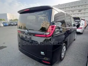 New Toyota Noah 2022 Black