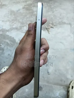রিয়েলমি সি৬১ ১২৮ জিবি হোয়াইট