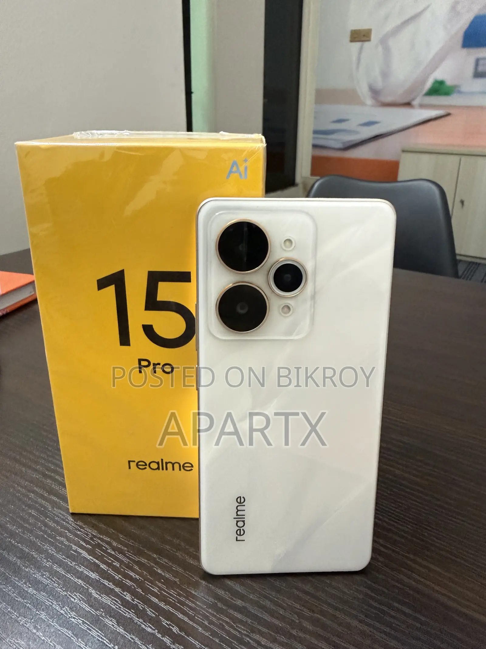 New Realme 256 GB White