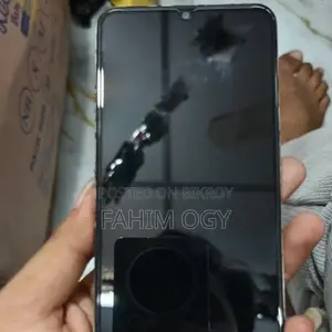 রিয়েলমি সি৫৩ ১২৮ জিবি গোল্ড