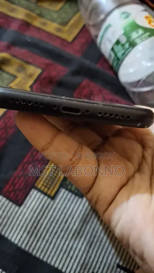 Apple iPhone XR 64 GB Black
