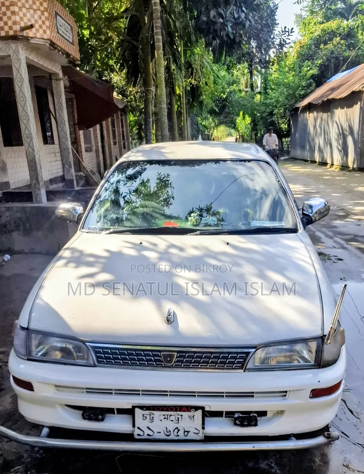 টয়োটা করোল্লা ১৯৯৭ সাদা