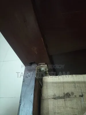 খাট / ৫ ফুট বাই ৬ ফুট ৫ ইঞ্চি