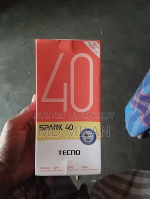 Tecno Spark 40 128 GB Silver