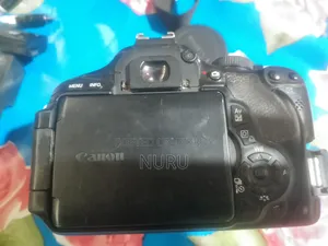 ক্যানন ৬০০ডি ৫০মিমি ১:১.৮ এসটিএম