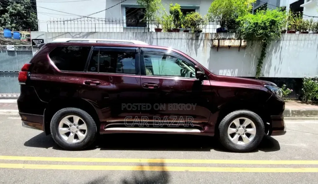 Toyota Land Cruiser Prado 2.7 i 2011 Maroon