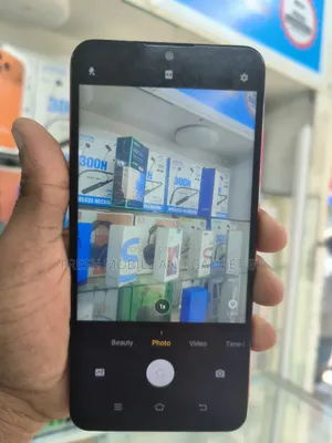 Tecno Spark Go 64 GB Silver